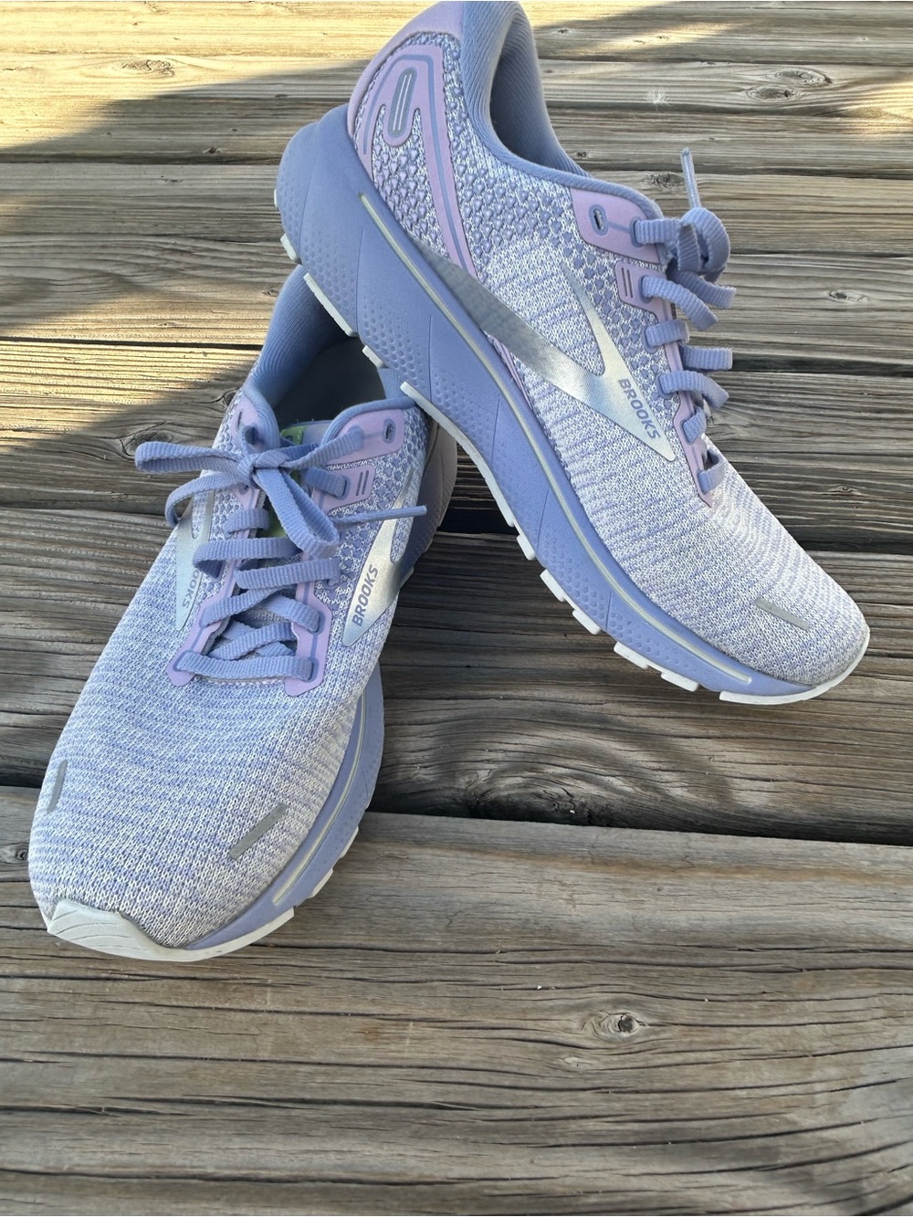 EUC Brooks Ghost 14 Running Shoes